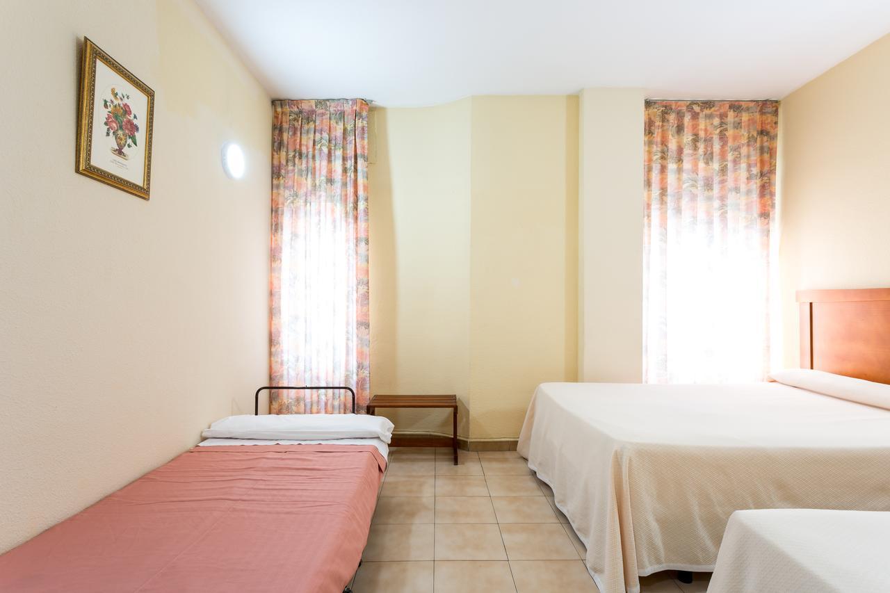 Apartamentos Resitur Sevilla Kültér fotó