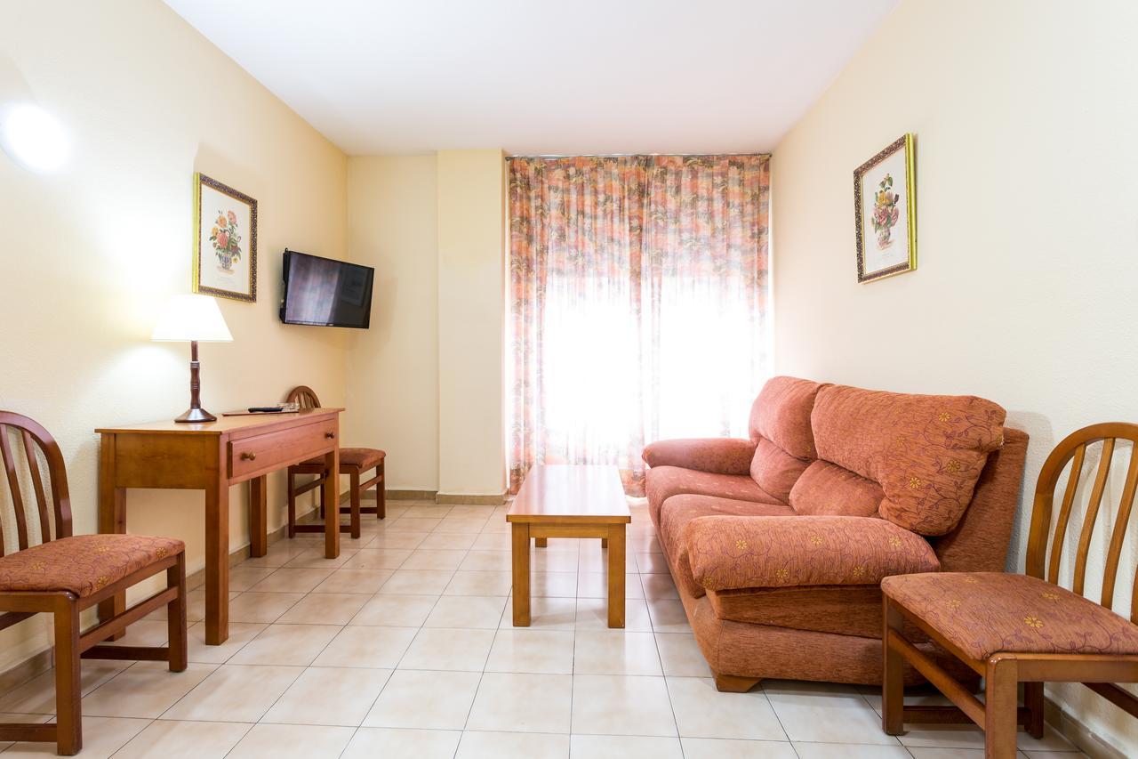 Apartamentos Resitur Sevilla Kültér fotó