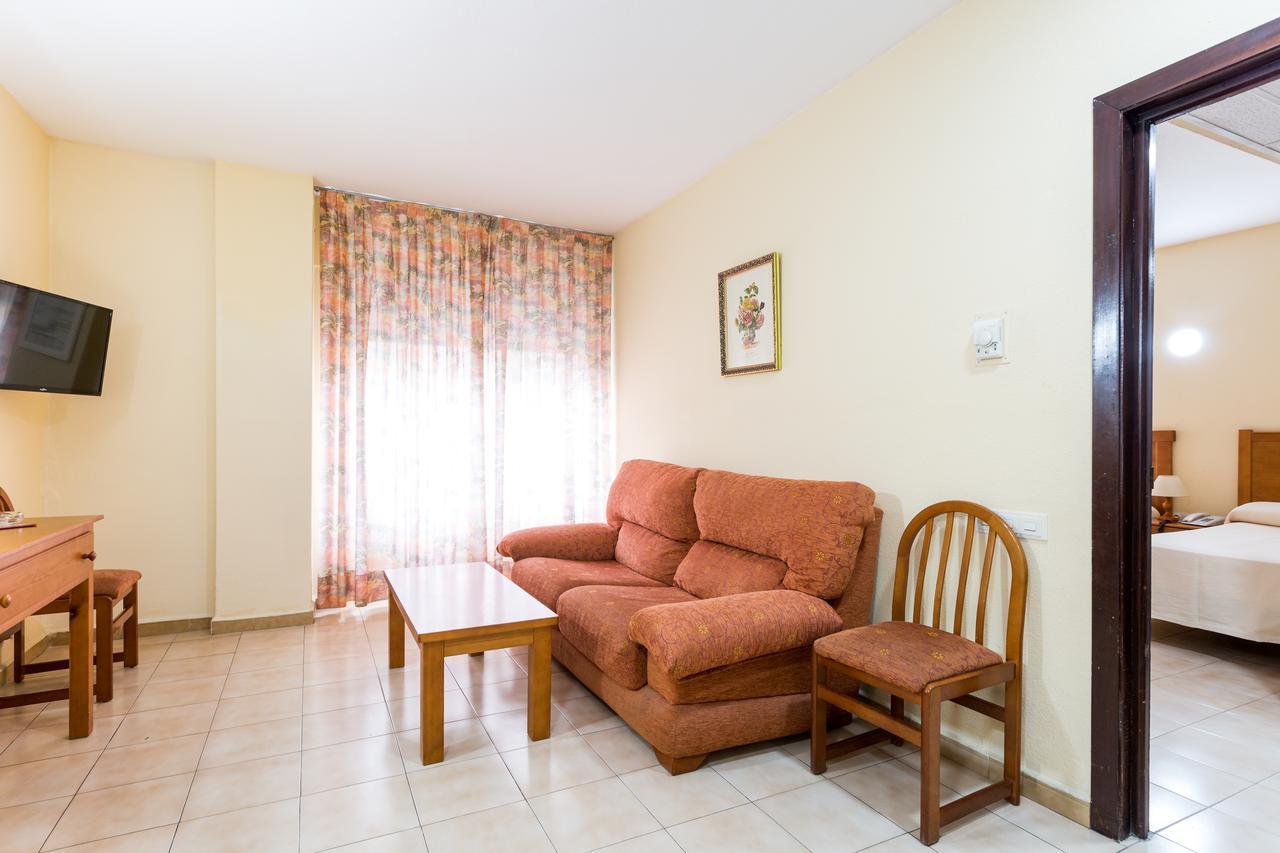 Apartamentos Resitur Sevilla Kültér fotó